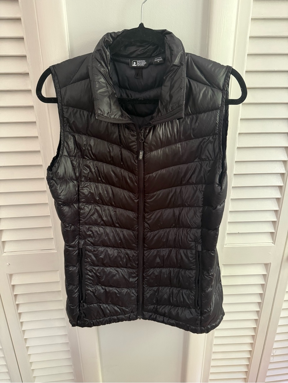 Eastern Mountain Sports Women’s Black Quilted Down Vest